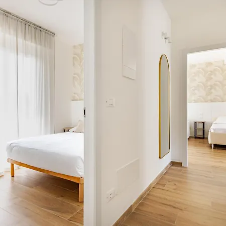 Villa Guerrazzi - 5 Bedrooms, 5 Bathrooms, Private Parking - P R A T U R E C C I Group *