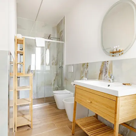 Guerrazzi - 5 Bedrooms, 5 Bathrooms, Private Parking - P R A T U R E C C I Group Riccione