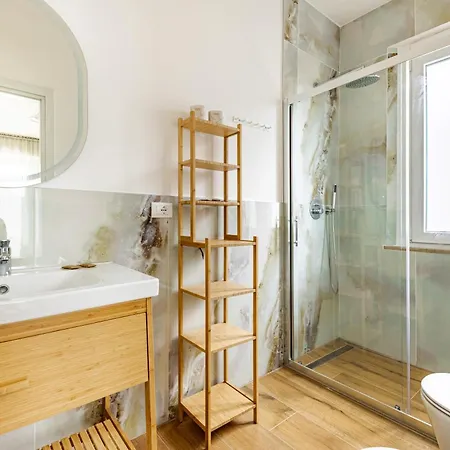 Guerrazzi - 5 Bedrooms, 5 Bathrooms, Private Parking - P R A T U R E C C I Group Риччоне