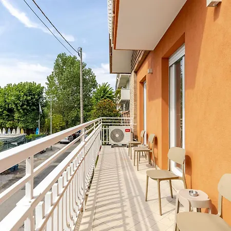 Guerrazzi - 5 Bedrooms, 5 Bathrooms, Private Parking - P R A T U R E C C I Group