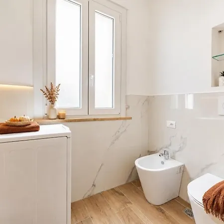 Guerrazzi - 5 Bedrooms, 5 Bathrooms, Private Parking - P R A T U R E C C I Group *