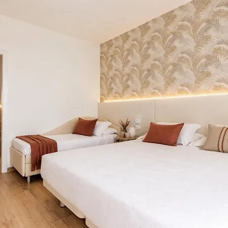 Guerrazzi - 5 Bedrooms, 5 Bathrooms, Private Parking - P R A T U R E C C I Group * Riccione